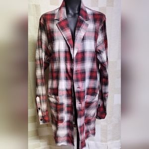 Jaywalker Extended Button Up Shirt. Sz Med